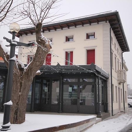 La Locanda Alla Stazione Ponte nellʼAlpi Exterior foto